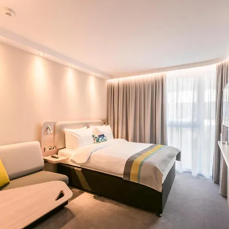Express - - Hauptbahnhof, An Ihg Hotel 3*