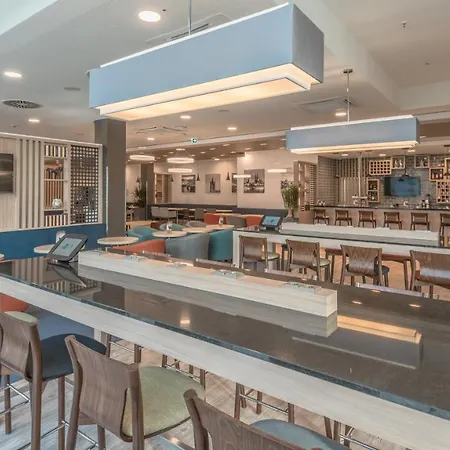 Hotel Express - - Hauptbahnhof, An Ihg