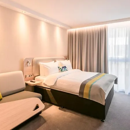 Hotel Express - - Hauptbahnhof, An Ihg
