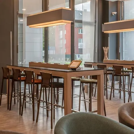 Express - - Hauptbahnhof, An Ihg Hotel Mannheim
