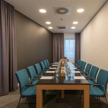 Express - - Hauptbahnhof, An Ihg Hotel 3*
