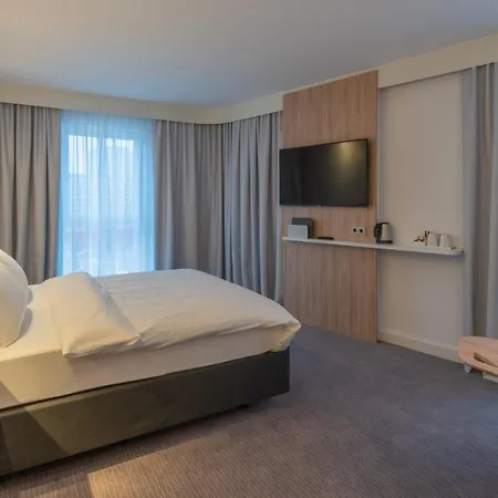 Express - - Hauptbahnhof, An Ihg Hotel