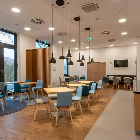 Express - - Hauptbahnhof, An Ihg Hotel 3*