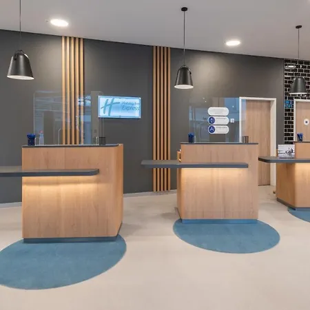 Hotel Express - - Hauptbahnhof, An Ihg