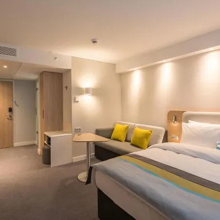 Express - - Hauptbahnhof, An Ihg Hotel Mannheim